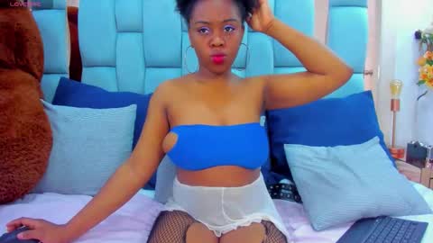 Snapshot of hazel_lanee chatting on March 15, 2026, 11:00 pm hazel_lanee online show from March 15, 2026, 11:00 pm