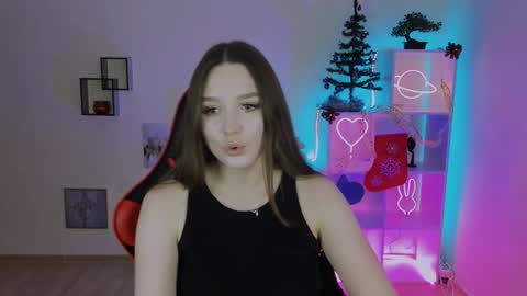 Hazel online show from December 4, 2024, 4:38 pm