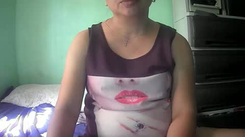 Snapshot of hazeldhane chatting on November 18, 2025, 1:44 am hazeldhane online show from November 18, 2025, 1:44 am