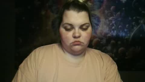 Snapshot of hazeleyez97 chatting on November 6, 2025, 10:43 pm Hazeleyez97 online show from November 6, 2025, 10:43 pm