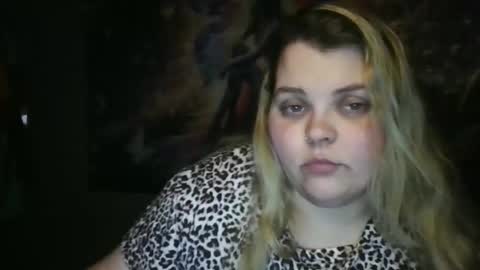 Snapshot of hazeleyez97 chatting on November 25, 2025, 4:23 am Hazeleyez97 online show from November 25, 2025, 4:23 am