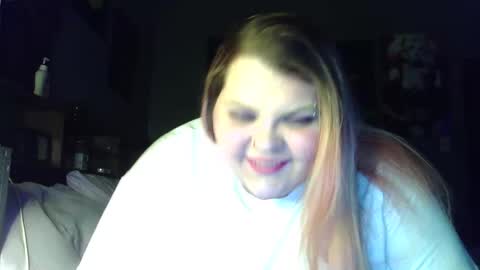 Snapshot of hazeleyez97 chatting on April 12, 2026, 6:29 am Hazeleyez97 online show from April 12, 2026, 6:29 am