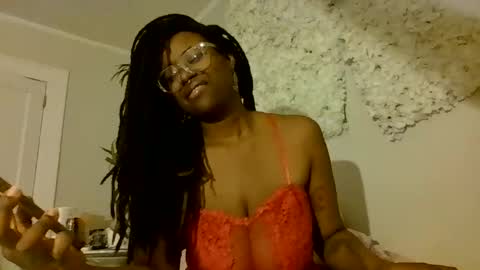 Snapshot of hazelhanes chatting on January 12, 2026, 9:31 pm Hazel Hanes online show from January 12, 2026, 9:31 pm