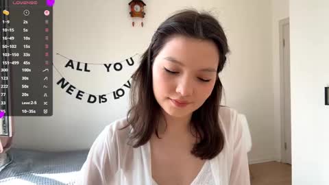 Kira online show from May 17, 2026, 12:12 pm