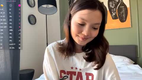 Snapshot of hazelhartshorn chatting on June 28, 2026, 2:34 pm Kira online show from June 28, 2026, 2:34 pm