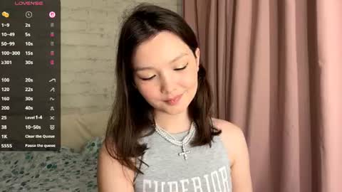 Snapshot of hazelhartshorn chatting on July 4, 2026, 4:13 pm Kira online show from July 4, 2026, 4:13 pm