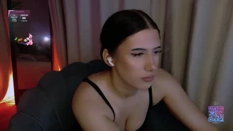 hazelhayess online show from April 29, 2026, 5:17 pm