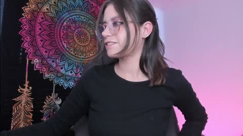 HazelKush online show from December 19, 2024, 8:44 pm