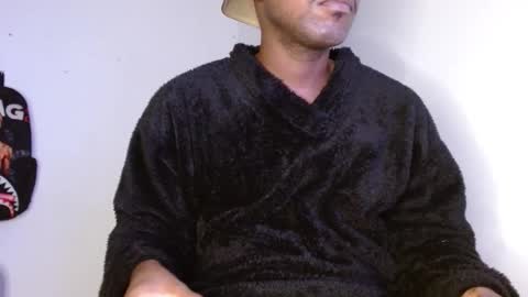 hazlan_420 online show from January 6, 2026, 10:08 am