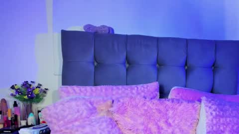 HAZZ SMITH online show from November 24, 2025, 6:29 pm