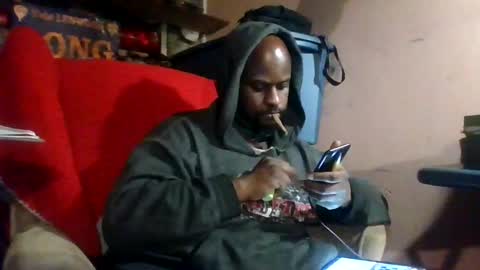 Snapshot of hbdj2164 chatting on September 14, 2025, 11:42 am hbdj2164 online show from September 14, 2025, 11:42 am