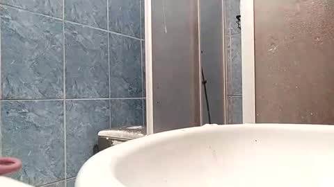 hdhdhhdhj online show from January 3, 2025, 4:00 am