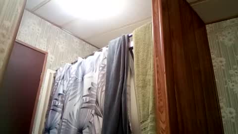 Snapshot of headshop_ chatting on January 13, 2025, 12:30 am Cloudznpointzsex online show from January 13, 2025, 12:30 am