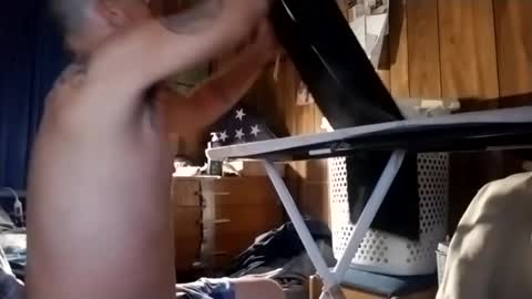 Snapshot of headshop_ chatting on February 18, 2025, 7:43 am Cloudznpointzsex online show from February 18, 2025, 7:43 am