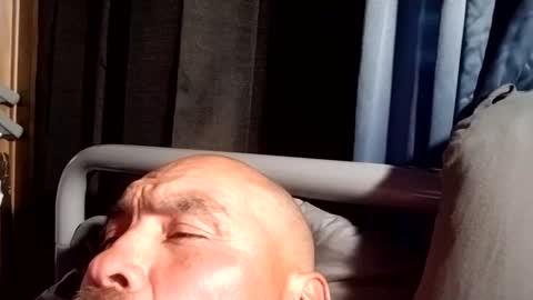 Snapshot of headshop_ chatting on March 12, 2025, 7:59 pm Cloudznpointzsex online show from March 12, 2025, 7:59 pm