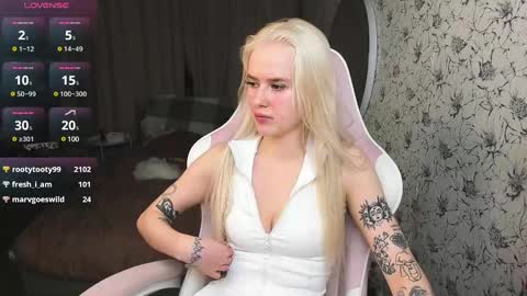 Snapshot of healing__girl chatting on January 12, 2025, 12:44 pm Valeria online show from January 12, 2025, 12:44 pm