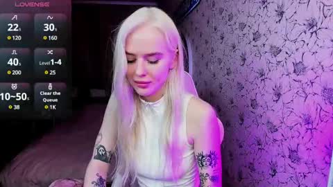 Snapshot of healing__girl chatting on February 15, 2025, 1:16 pm Valeria online show from February 15, 2025, 1:16 pm