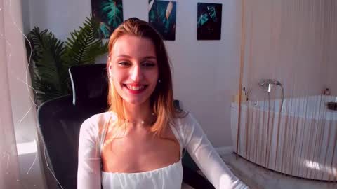 Snapshot of heartedlove_1 chatting on February 16, 2025, 6:43 am heartedlove_1 online show from February 16, 2025, 6:43 am