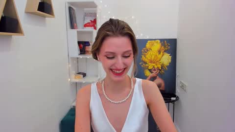 Snapshot of heartedlove_1 chatting on February 22, 2025, 9:34 am heartedlove_1 online show from February 22, 2025, 9:34 am