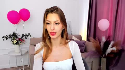 Snapshot of heartedlove_1 chatting on September 12, 2025, 6:57 am heartedlove_1 online show from September 12, 2025, 6:57 am