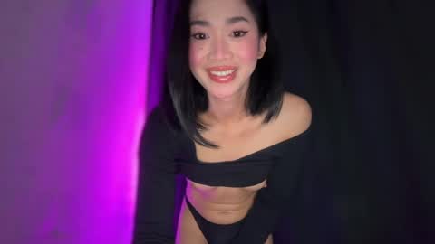 Snapshot of heather_creamycum24 chatting on April 22, 2026, 1:34 pm imani rowe online show from April 22, 2026, 1:34 pm