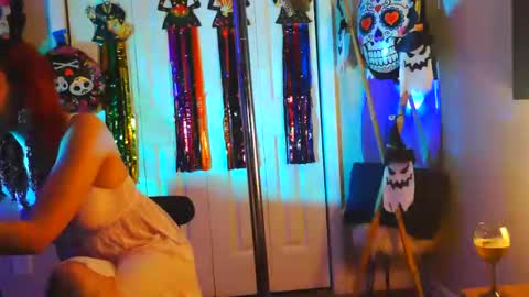 Heavenllyy online show from November 22, 2025, 2:10 am