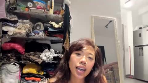 Snapshot of heavenngirlyy444 chatting on February 3, 2025, 8:24 am Heaven online show from February 3, 2025, 8:24 am