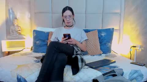 Keira Hecate online show from October 9, 2025, 7:56 pm