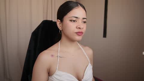 Snapshot of hecate333 chatting on February 9, 2025, 8:54 am hecate333 online show from February 9, 2025, 8:54 am