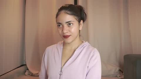 Snapshot of hecate333 chatting on October 12, 2025, 6:18 pm hecate333 online show from October 12, 2025, 6:18 pm