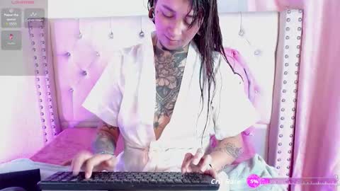 Hecate Queen online show from December 18, 2025, 2:34 pm