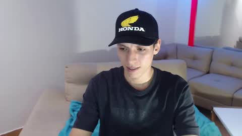 hefesto_69 online show from February 26, 2025, 8:11 pm