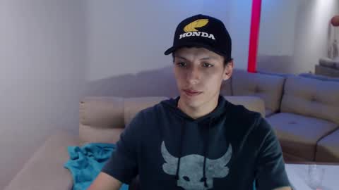 hefesto_69 online show from March 1, 2025, 8:42 pm