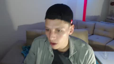 hefesto_69 online show from March 3, 2025, 1:42 am