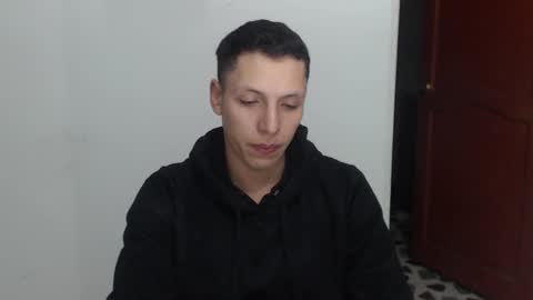 hefesto_69 online show from November 5, 2025, 4:45 am