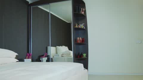 Helen online show from December 20, 2024, 7:12 am