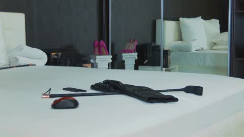 Helen online show from January 11, 2025, 4:48 am