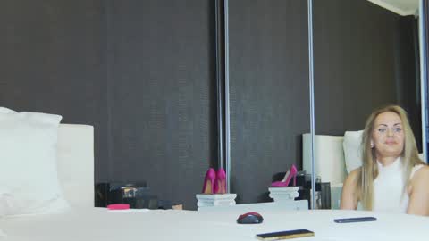 Helen online show from February 2, 2025, 9:30 am