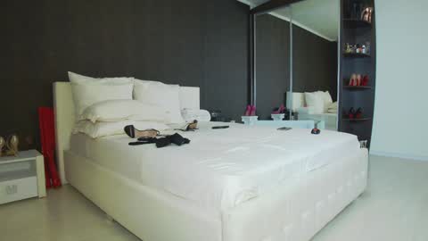 Helen online show from February 7, 2025, 5:20 am