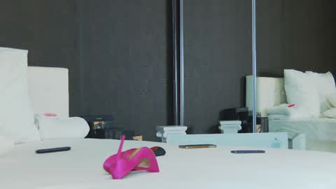 Helen online show from February 17, 2025, 5:25 am