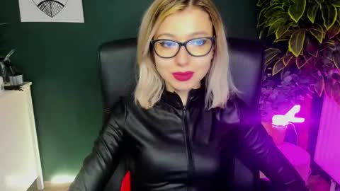 Snapshot of heidi_pleasure chatting on January 23, 2025, 9:08 am Heidi online show from January 23, 2025, 9:08 am