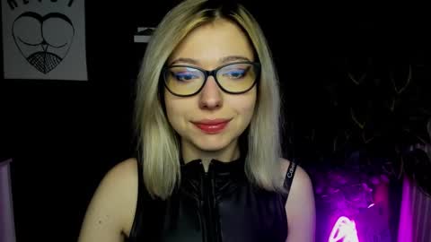 Snapshot of heidi_pleasure chatting on February 11, 2025, 7:23 am Heidi online show from February 11, 2025, 7:23 am