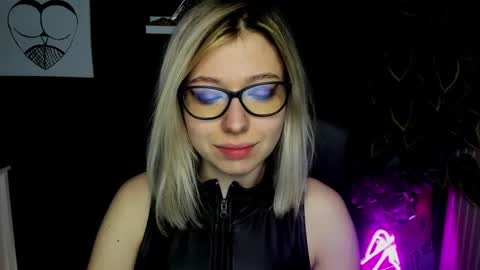 Snapshot of heidi_pleasure chatting on February 11, 2025, 10:48 am Heidi online show from February 11, 2025, 10:48 am