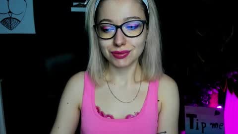 Snapshot of heidi_pleasure chatting on February 14, 2025, 7:38 am Heidi online show from February 14, 2025, 7:38 am