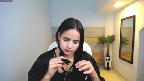 Heidy  online show from February 11, 2025, 7:27 pm