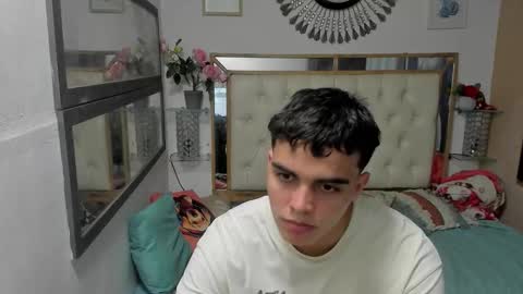 heiker_ online show from October 28, 2025, 2:59 am