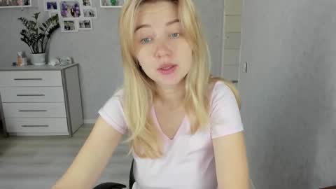 Helen sven online show from October 14, 2025, 6:03 am