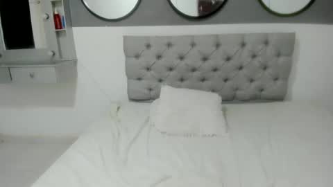 helen_curly online show from January 24, 2025, 2:30 pm