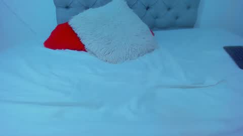 helen_curly online show from February 19, 2025, 2:55 pm