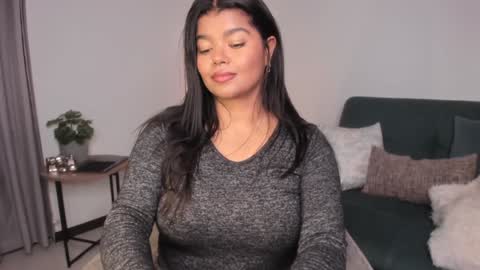 helen_miller online show from December 4, 2024, 3:48 am